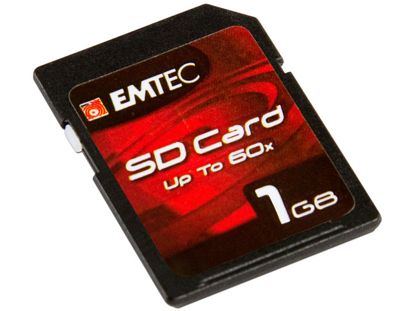 Kit para Cámara Digital Emtec de Estuche protector, Tarjeta SD 60X de 1GB y Lector de memorias.