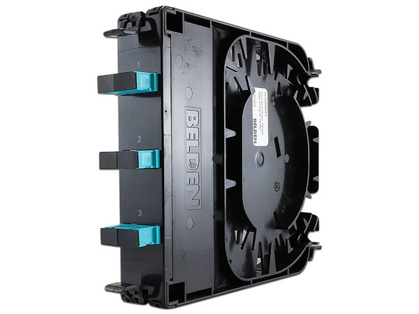 Casete Belden FC3X03SDFS de 6 Hilos Para Fibra Óptica SC Dúplex, Multimodo OM3, (Incluye una charola para montaje).