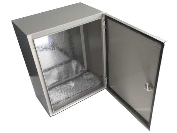 Gabinete metálico SBE TECH SBE-403020 para exteriores, grado IP65 NEMA 4.