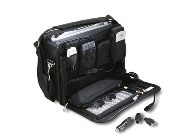 Maletín APC TravelPower Case con Adaptador de Corriente Universal.