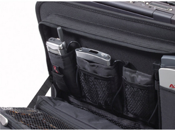 Maletín APC TravelPower Case con Adaptador de Corriente Universal.