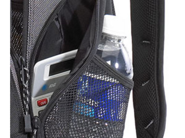 Mochila Targus Sport Standard TSB212 para Laptop de 15.4