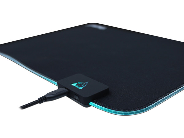 Mouse Pad Gamer OCELOT OMP01, RGB, Con Software integrado, Color Negro.