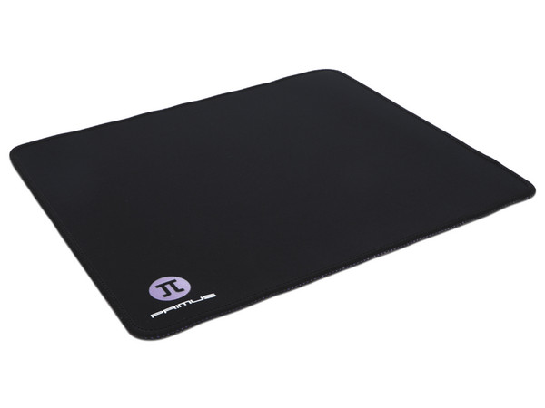 Mouse Pad Gamer Primus Gaming PMP-01L, con costuras y base antideslizante.