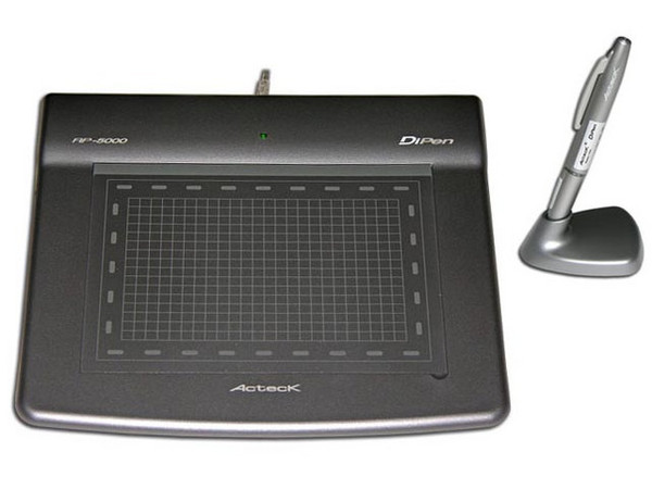 Tableta Acteck DiPen 5000 USB para uso en oficina y estudio de diseño.
