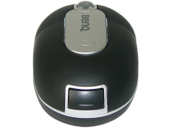 Mini Mouse BenQ M310 Plus Óptico Inalámbrico, USB. Color Negro con Plateado.