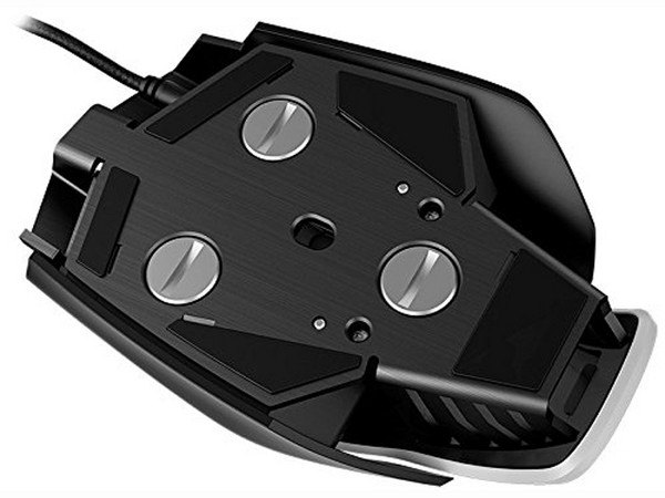 Mouse Corsair Gaming M65 RGB, sensor Láser de hasta 8200dpi, 8 botones, armazón de aluminio, sistema de peso ajustable, USB.