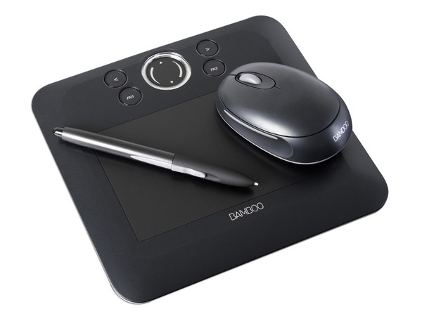 Tableta Gráfica Wacom Bamboo Fun Chica con Pluma y Mouse. Color Negra