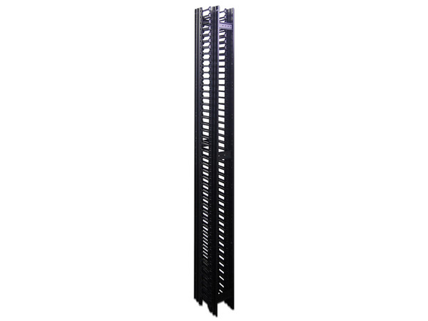 Organizador de Cables Belden Vertical Para Rack de 84