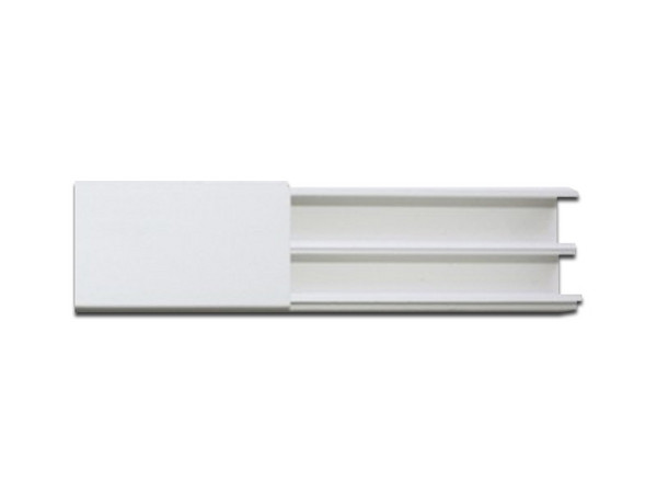 Canaleta THORSMAN TMK-1735 de PVC, Auto extinguible, 35 x 17 tramo de 2.5m, Color Blanco.
