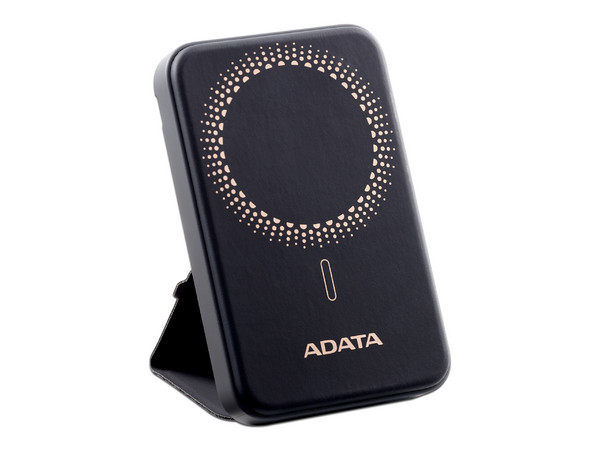Batería portátil Adata Power Bank R050 con carga inalámbrica, capacidad de 5,000 mAh. Color Negro.