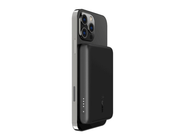 Batería Portátil Recargable Belkin BPD002 Power Bank de 2,500 mAh, Magnética, Color Negro.