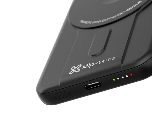 Batería Portátil Klip Xtreme PowerMag 5000 KPB-350 de 5.000 mAh, Carga Inalámbrica, USB Tipo C. Color Negro.