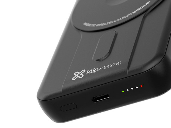 Batería Portátil Klip Xtreme PowerMag 10000 KPB-600 WC de 10.000 mAh, Carga Inalámbrica, USB Tipo C. Color Negro.

