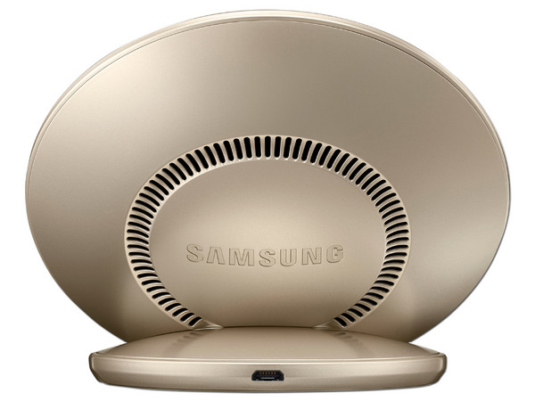 Cargador Inalámbrico Univeral Samsung con tecnología Qi, Color Oro.