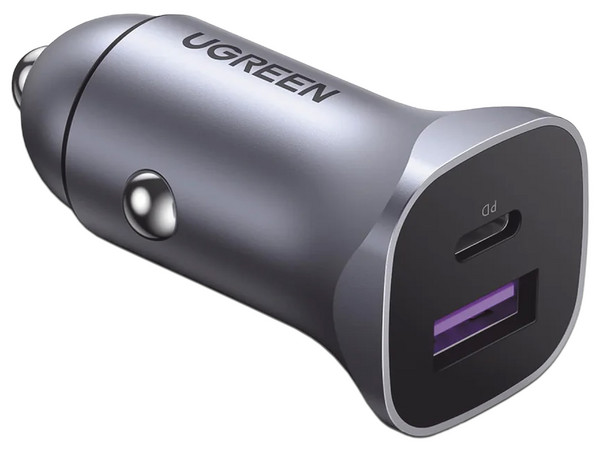 Cargador de Auto Ugreen de 30W, Voltaje de entrada 12 y 24 Vcd, 1 puerto USB-C PD3.0, 1 puertos USB-A QC4.0, Carga rápida. Color Gris.