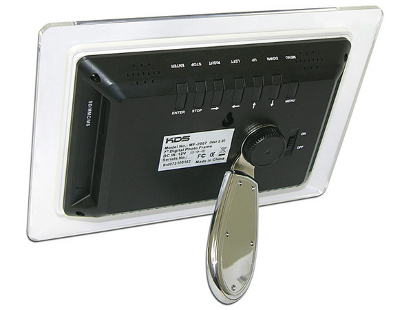 Portarretrato Digital KDS LCD de 7 pulgadas, Reproduce JPEG, MP3 y Video. Bocinas Integradas