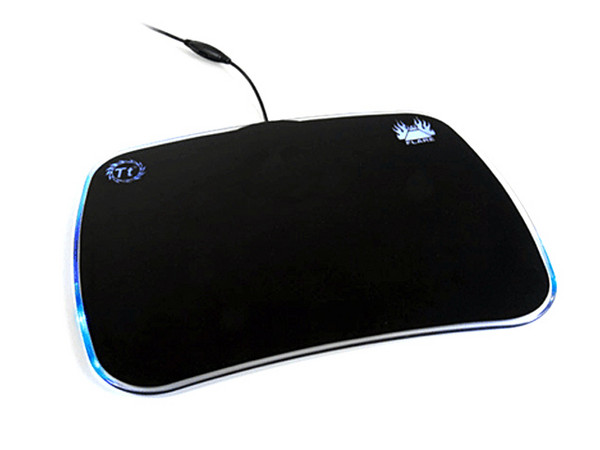 Mouse Pad con Luz Thermaltake Flare Pad, USB