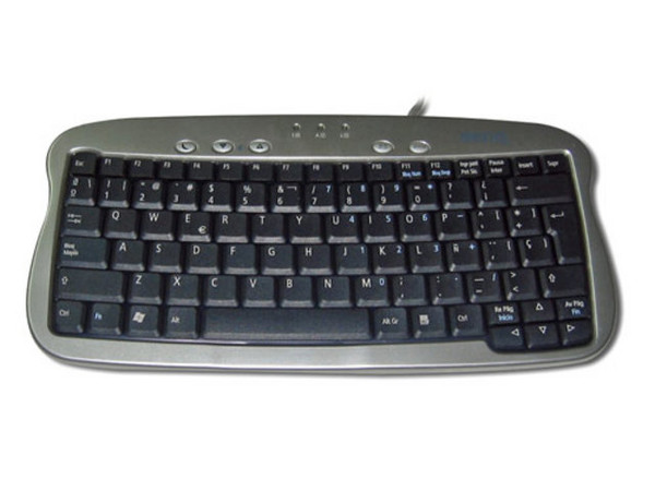 Teclado Slim BenQ Desksaver en Español, Color Plateado con Negro, para Laptop. USB