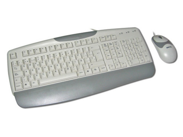 Teclado y Mouse Benq P010, Español, PS/2