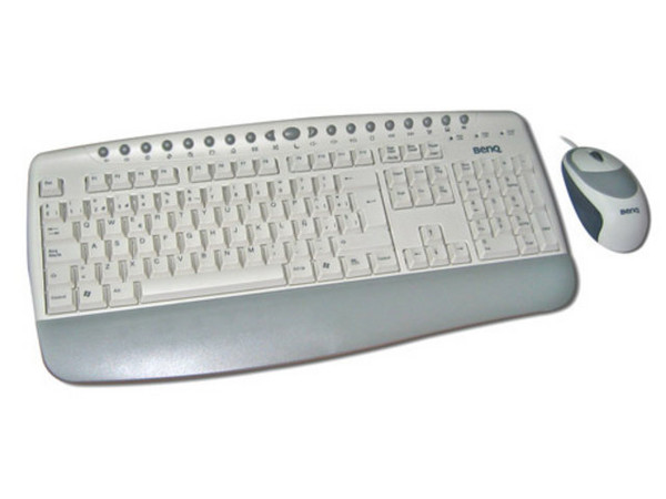 Teclado y Mouse Óptico Benq P030 Multimedia, Español, PS/2. Color Gris