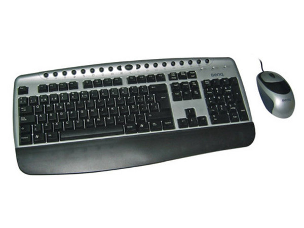 Teclado y Mouse Óptico Benq P030 Multimedia, Español, PS/2. Color Plateado con Negro