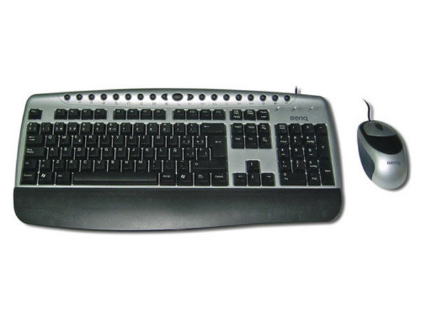 Teclado y Mouse Óptico Benq P030 Multimedia, Español, PS/2. Color Plateado con Negro