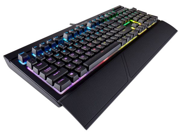 Teclado mecánico Gamer Corsair K68 RGB, USB. CHERRY MX Red.