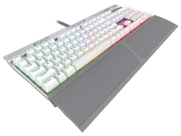Teclado mecánico Gamer Corsair K70 Rapidfire, iluminación RGB, USB, Color Blanco.