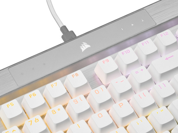 Teclado Mecánico Gamer Corsair K70 Pro, Iluminación RGB, USB. Color Blanco. (Versión en Inglés)