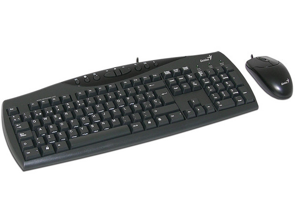 KIT Genius KMS 110 de Teclado, Mouse Óptico y Bocinas. Color Negro