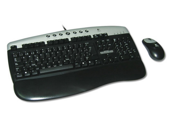 Teclado y Mouse Logitech Premium Desktop Optical