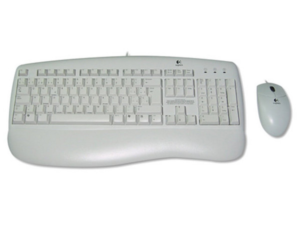Teclado y Mouse Logitech Deluxe, Español, PS/2