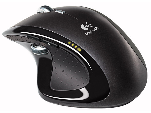 Teclado y Mouse Inalámbricos Bluetooth Logitech Cordless Desktop MX 5500 Revolution (versión en inglés)