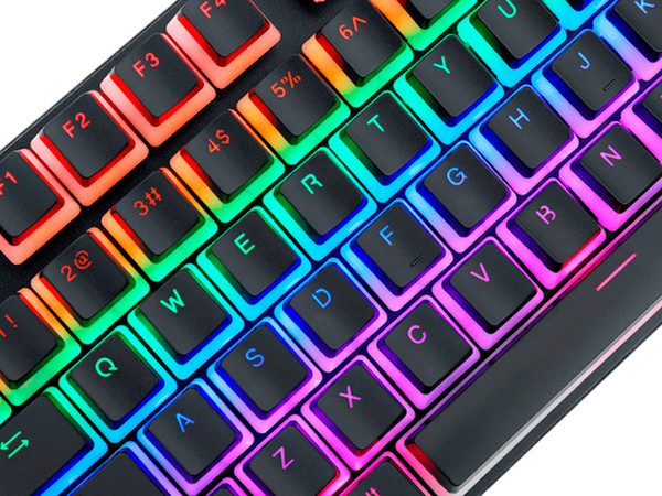 Set de Keycaps Redragon Scarab A130 para Teclado Mecánico, Doble Disparo, Versión en Inglés, Color Negro.