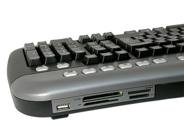 Teclado TrueBasix TXT-3800c con Lector de Memorias y Puerto USB, Color Negro con Plateado. USB