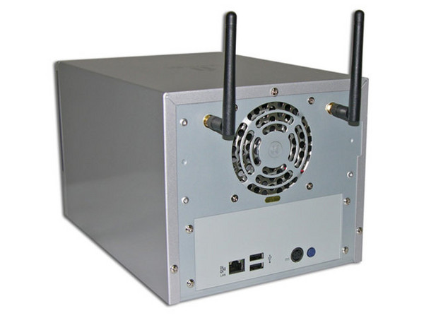 Disco Duro de Red Iomega de 1 Terabyte (1,000 Gigabytes). Interfase para conexion a Red 10/100/1000 Mbps con 2 Puertos USB 2.0