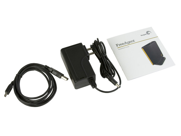 Disco Duro Externo Seagate FreeAgent de 750GB, USB 2.0. Color Negro