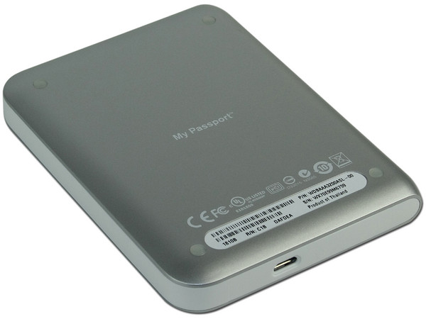 Disco Duro Portable Western Digital Passport Essential de 320GB, USB 2.0. Color Plateado