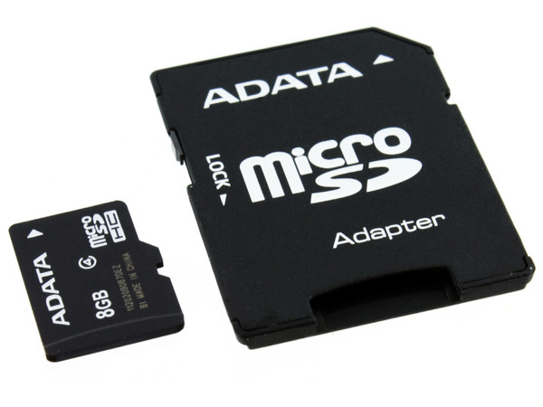 Memoria ADATA microSDHC de 8 GB Clase 4, incluye adaptador SD.