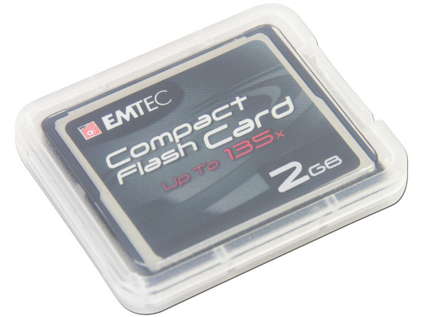 Memoria Compact Flash Emtec Professional 135x  de 2GB.
