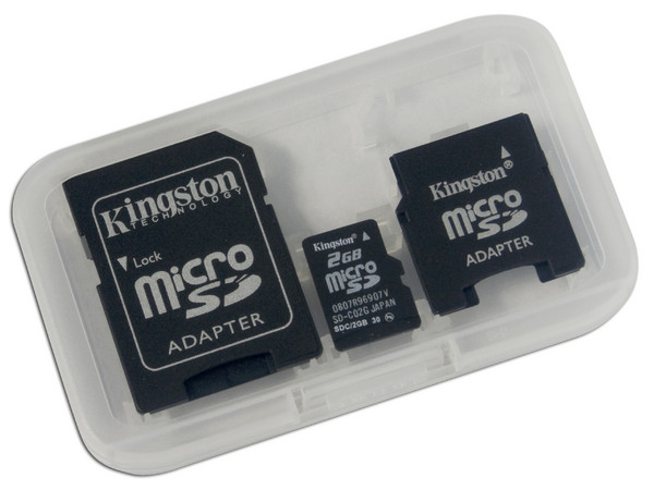 Lector de tarjetas MicroSD USB 2.0. Incluye Memoria MicroSD de 2GB y Adaptadores SD/MiniSD