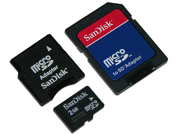 Memoria SanDisk microSD de 2GB, incluye adaptadores SD y miniSD