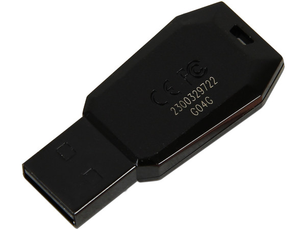 Unidad Flash USB 2.0 ADATA DashDrive UV100 de 8 GB.