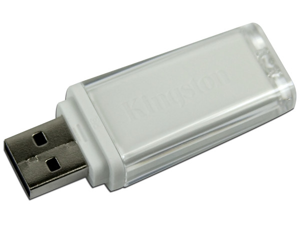 Unidad Flash USB 2.0 Kingston DataTraveler 102  de 16GB. Color Blanca