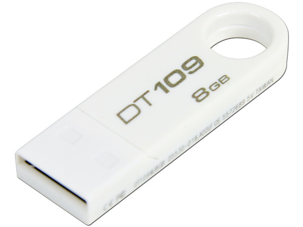 Unidad Flash USB 2.0 Kingston DataTraveler 109 de 8GB. Color Blanca