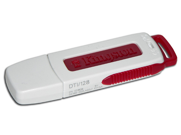 Unidad Flash USB 2.0 Kingston DataTraveler de 128 Mb. Velocidad de 3/6MBps (Escribe/Lee)