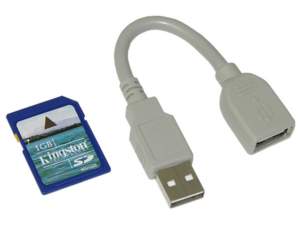 Lector de tarjetas SD/MMC MobileLite USB 2.0. Incluye Memoria SD de 1GB