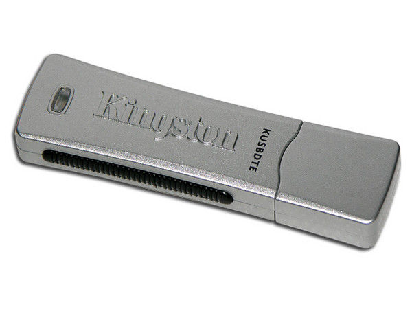 Unidad Flash USB 2.0 Kingston DataTraveler Elite con Seguridad de 4 GB. Velocidad de 14/24MBps (Escribe/Lee)