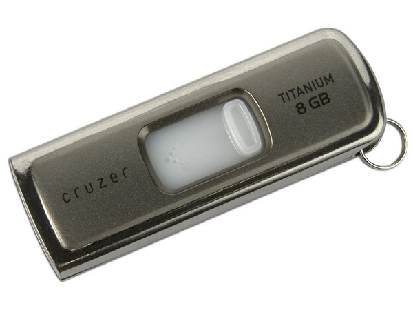 Unidad Flash USB 2.0 SanDisk Cruzer Titanium de 8GB